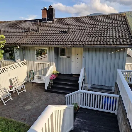 別荘 Hessahuset オーレスン