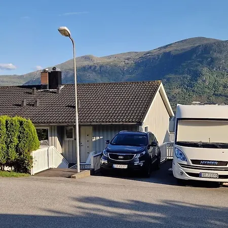 Hessahuset 別荘 オーレスン