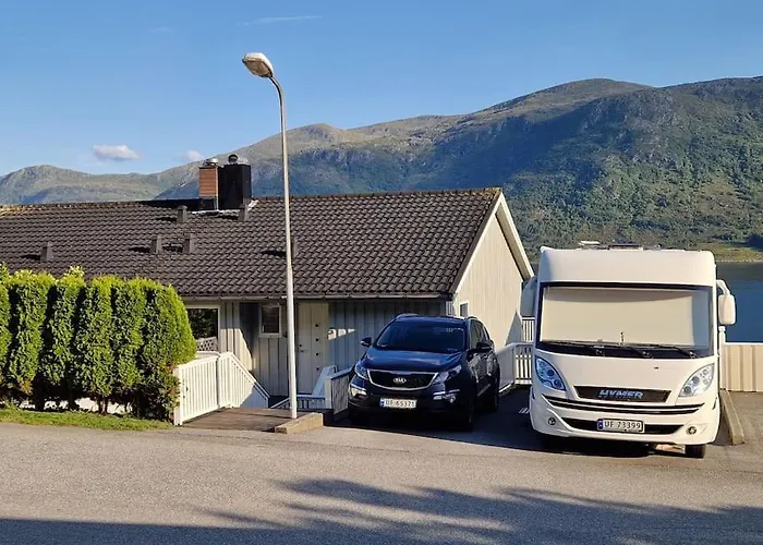 Hessahuset Casa de Férias Ålesund